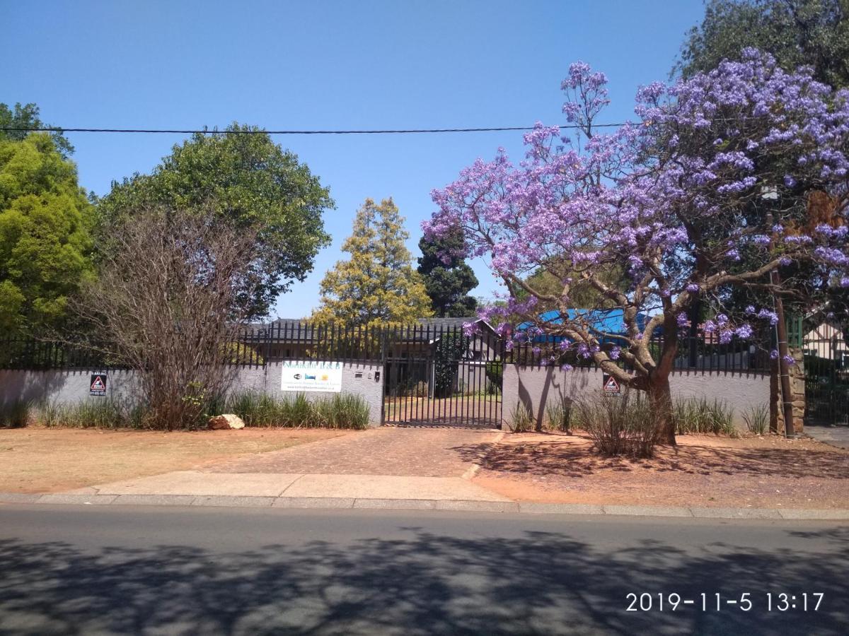 Northcliff Bed And Breakfast Randburg Exterior foto